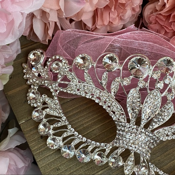 Stunning Crystal Venetian Masquerade Mask - Picture 7 of 14